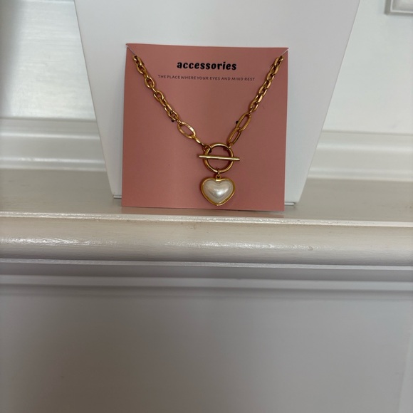 Gold Heart Pendant Necklace - Picture 3 of 7